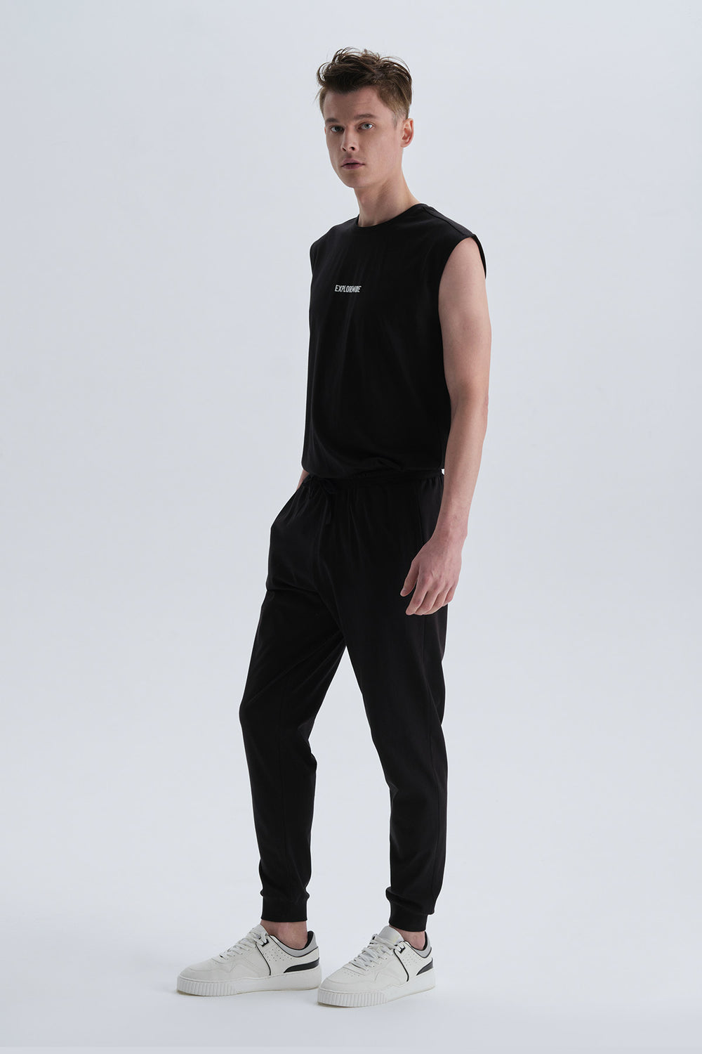 BLACK TANKTOP