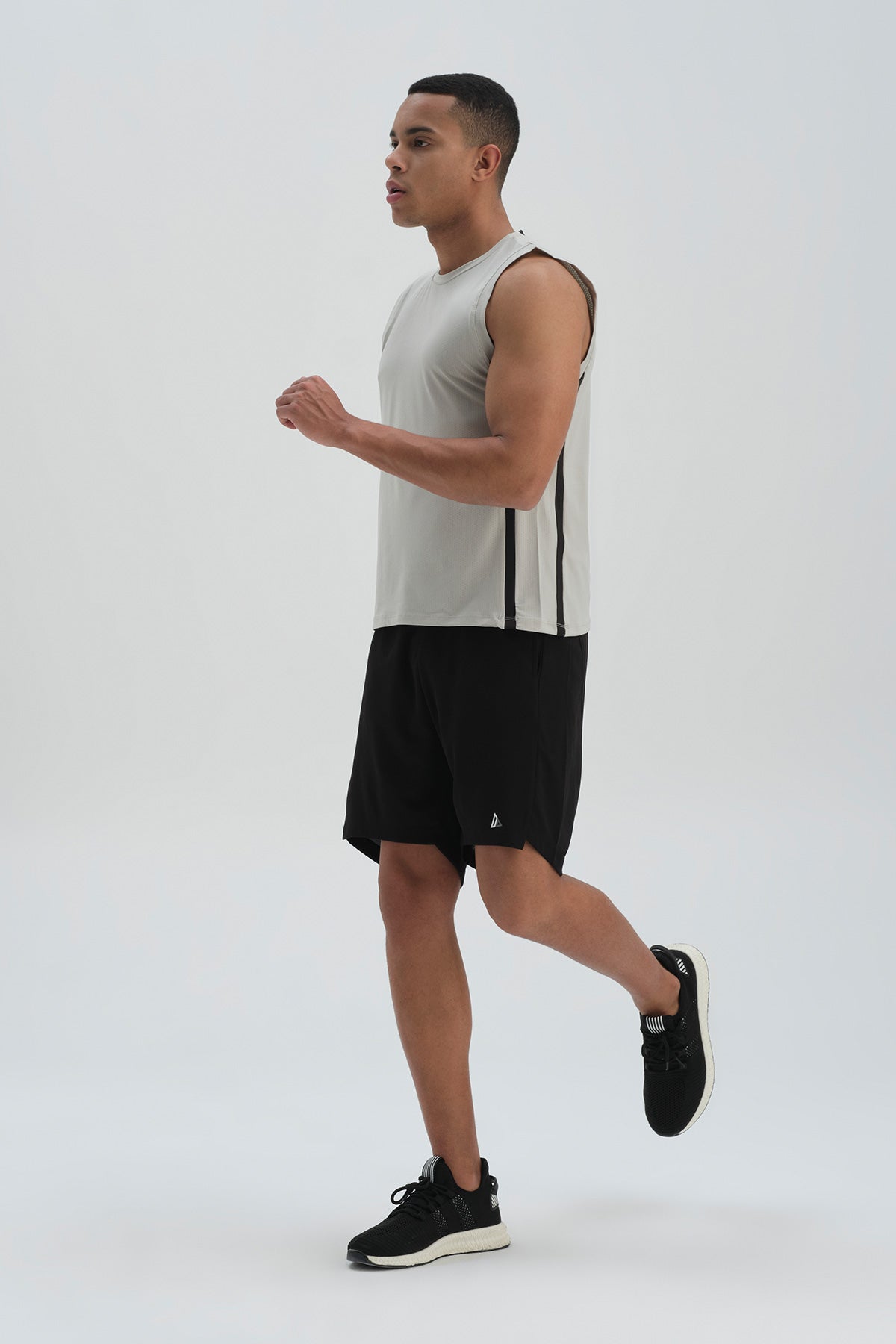 GREY TANKTOP