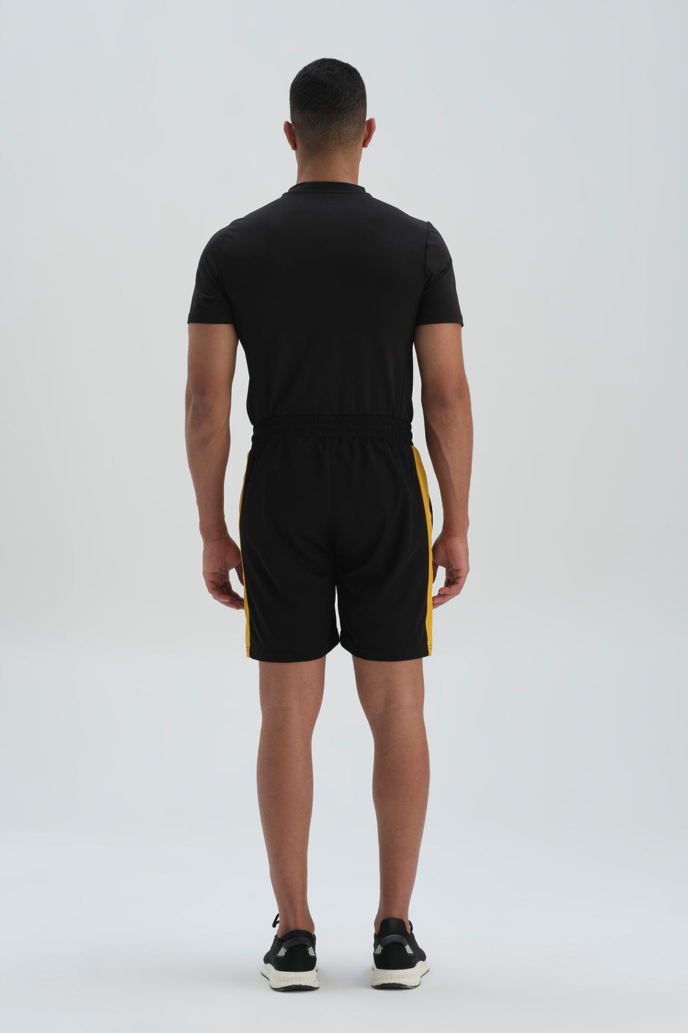 BLACK SHORT