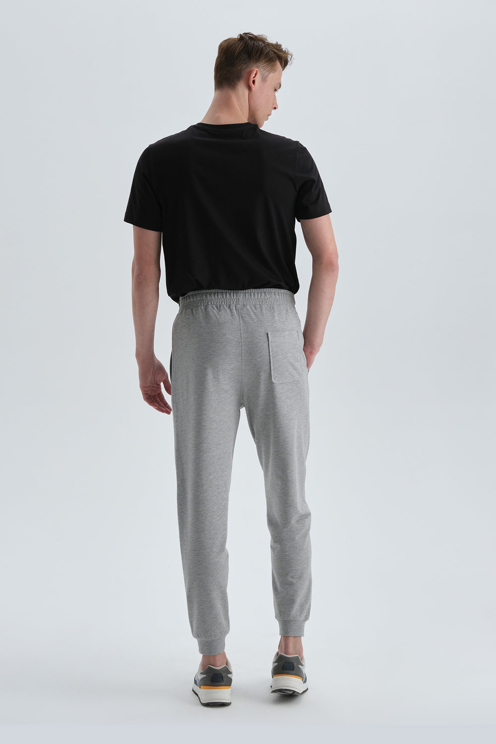 GREY TRACKSUIT BOTTOM