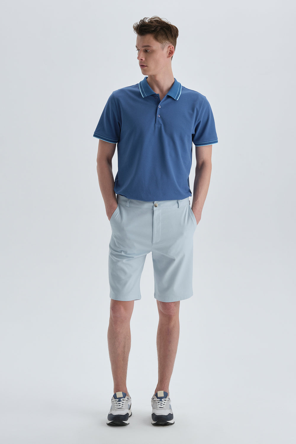 LIGHT BLUE SHORT