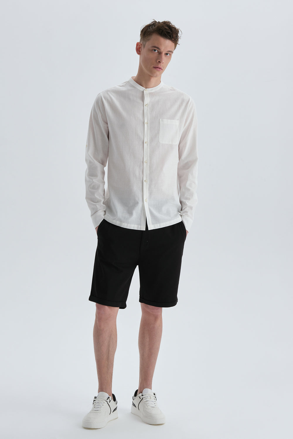 BLACK SHORT
