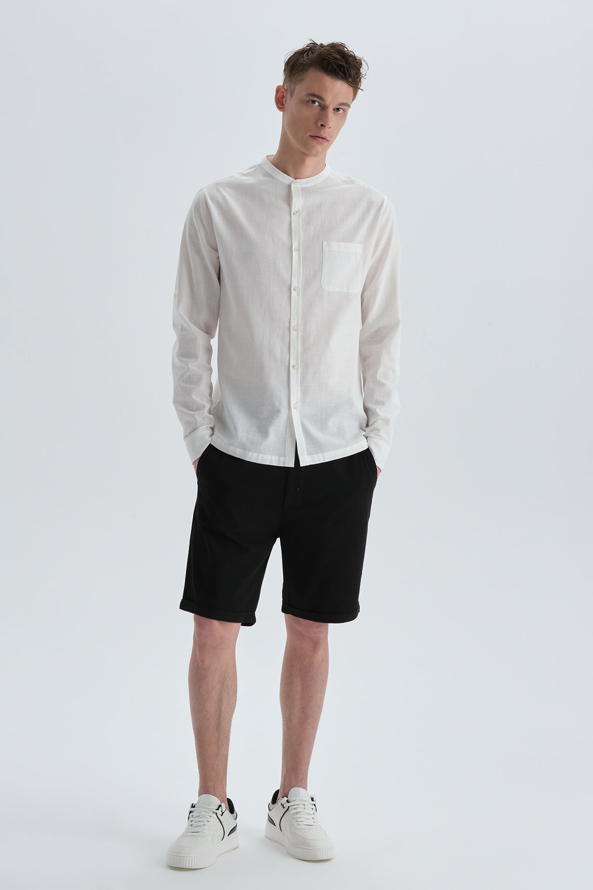 BLACK SHORT