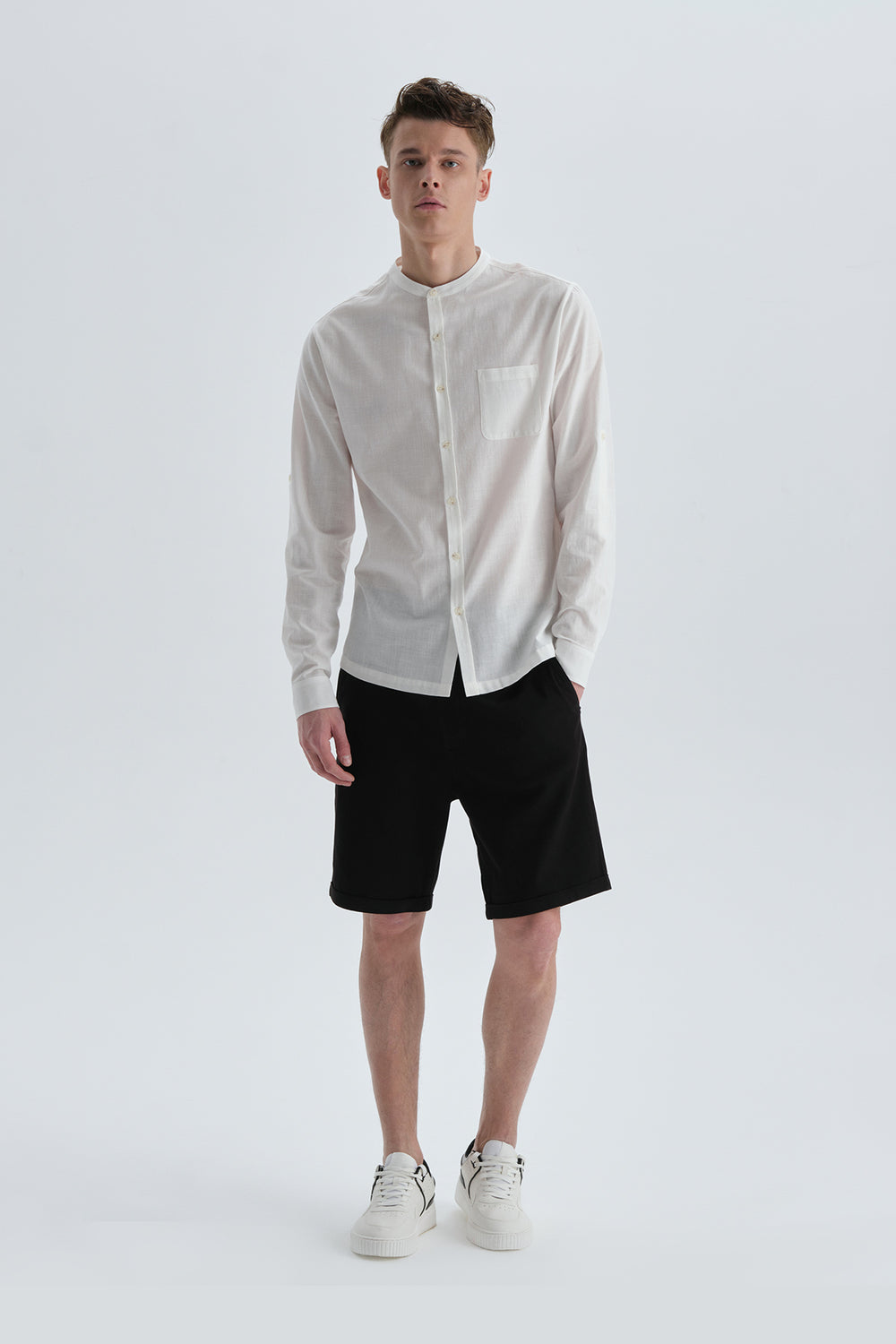 BLACK SHORT
