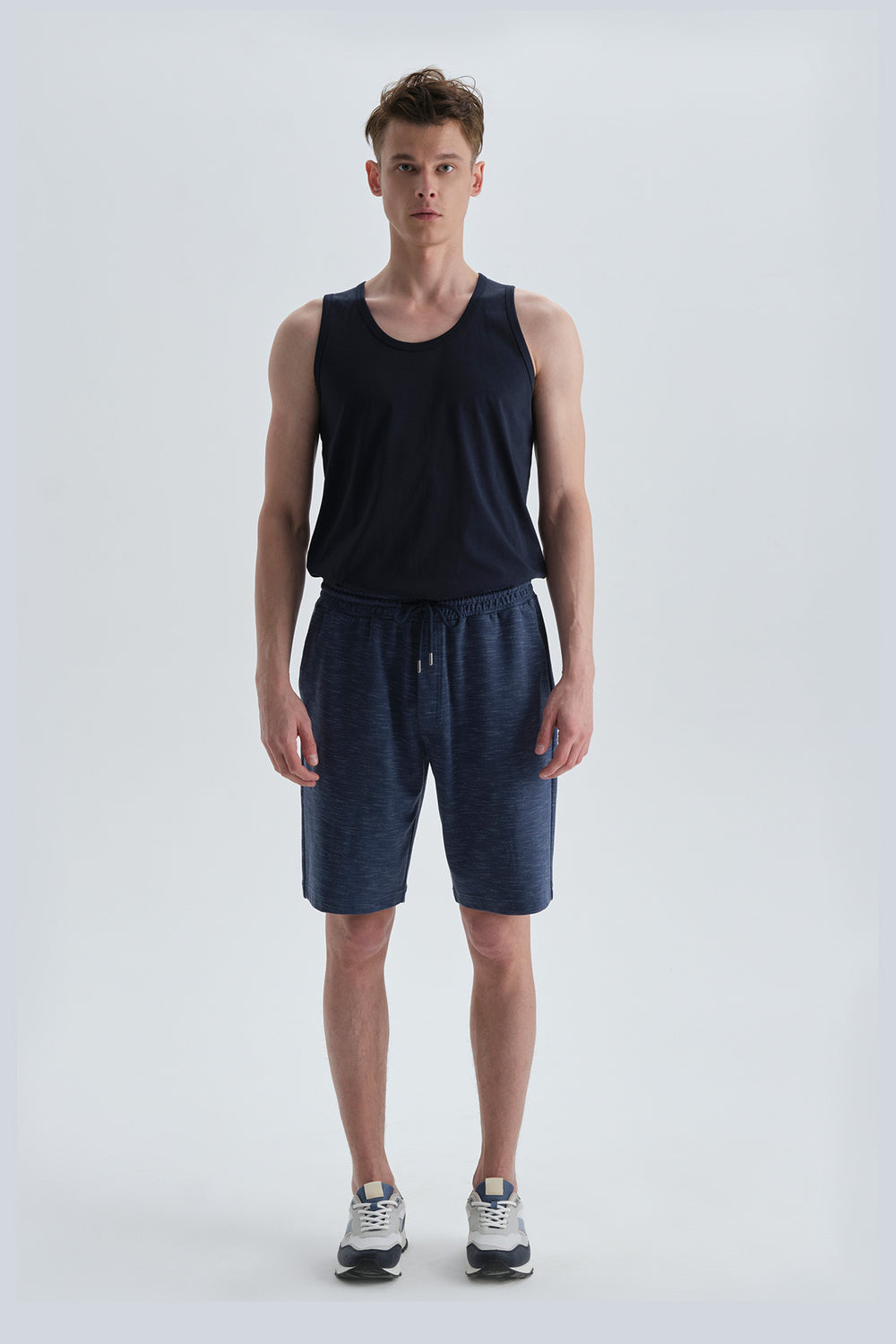 NAVY SHORT