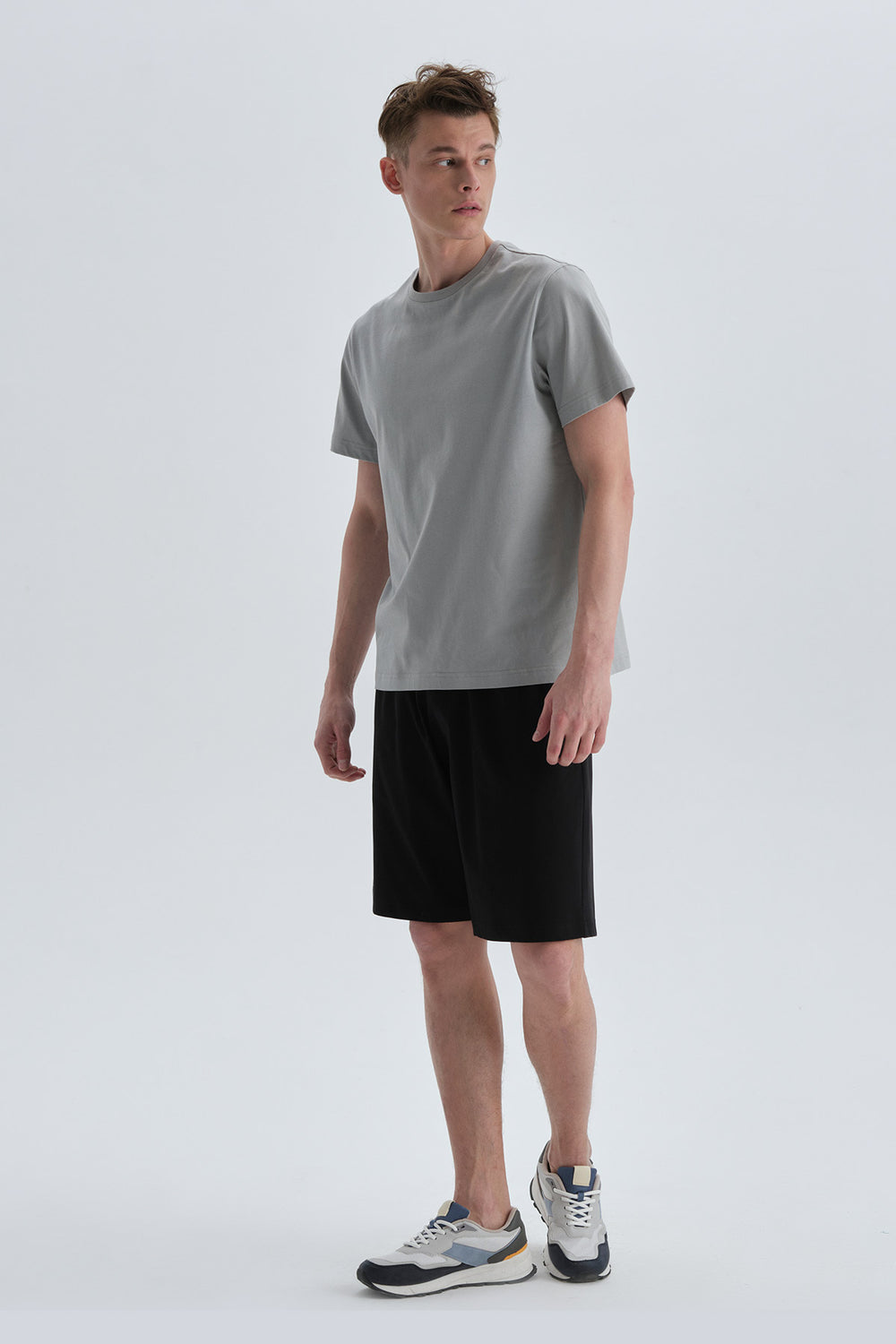 BLACK SHORTS