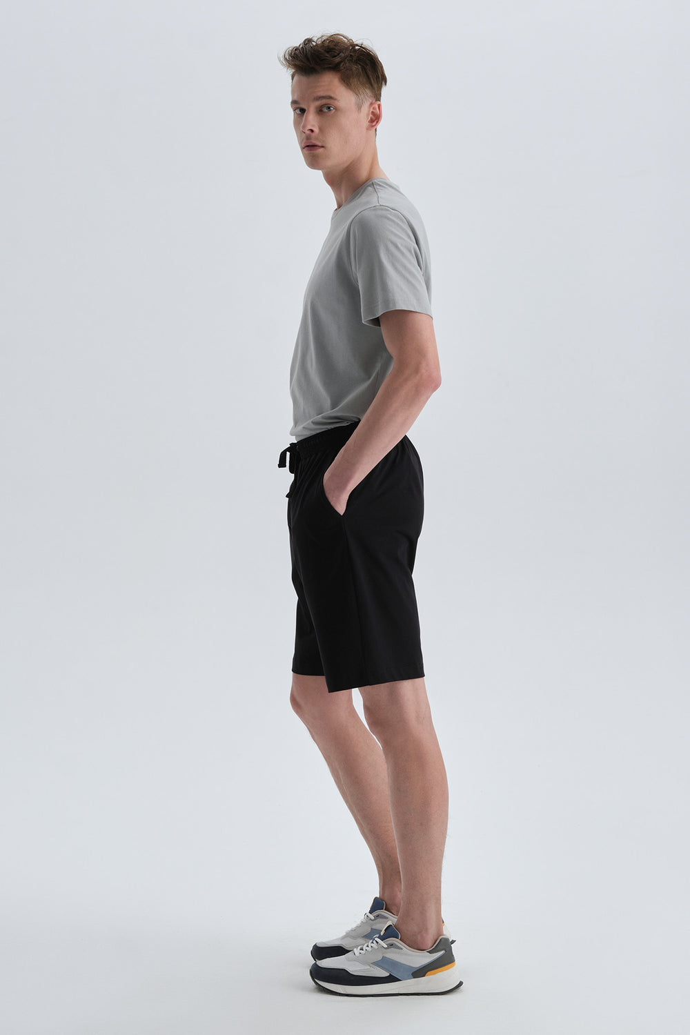 BLACK SHORTS