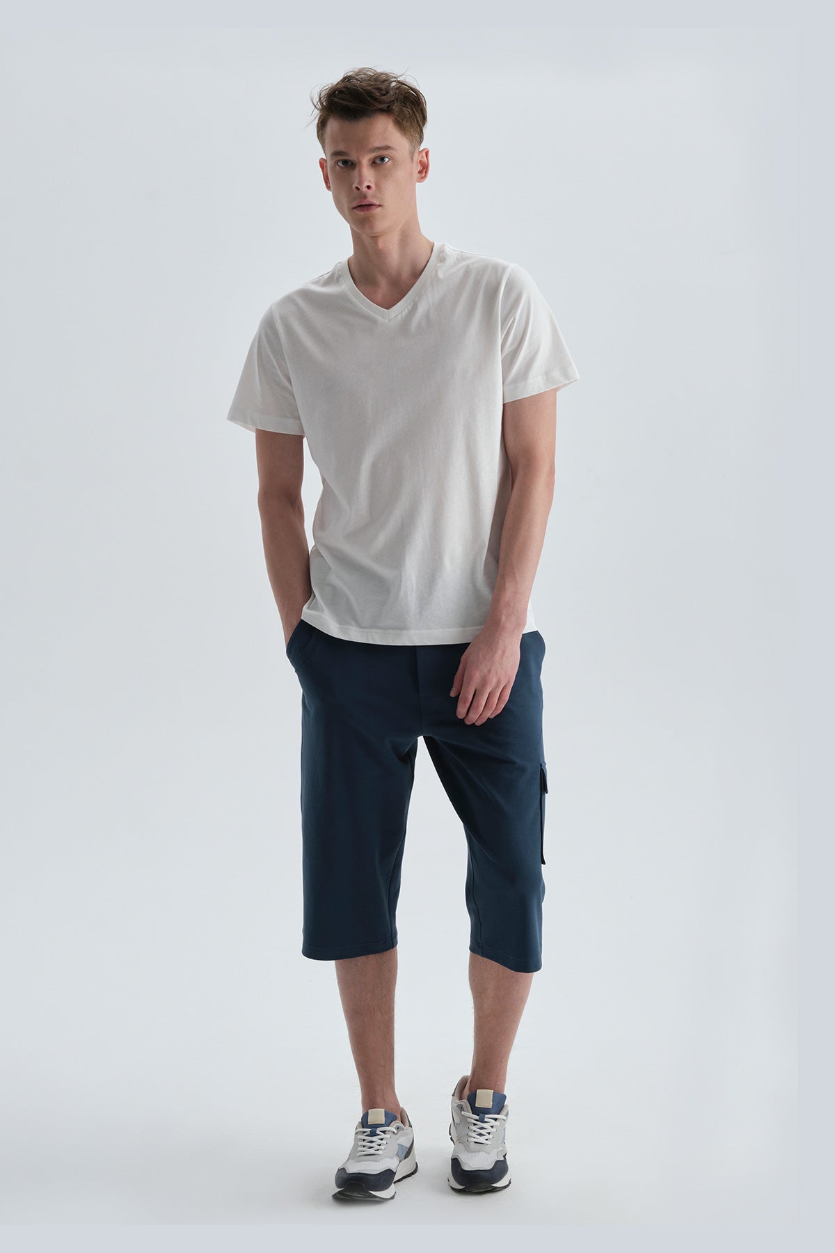 NAVY SHORT