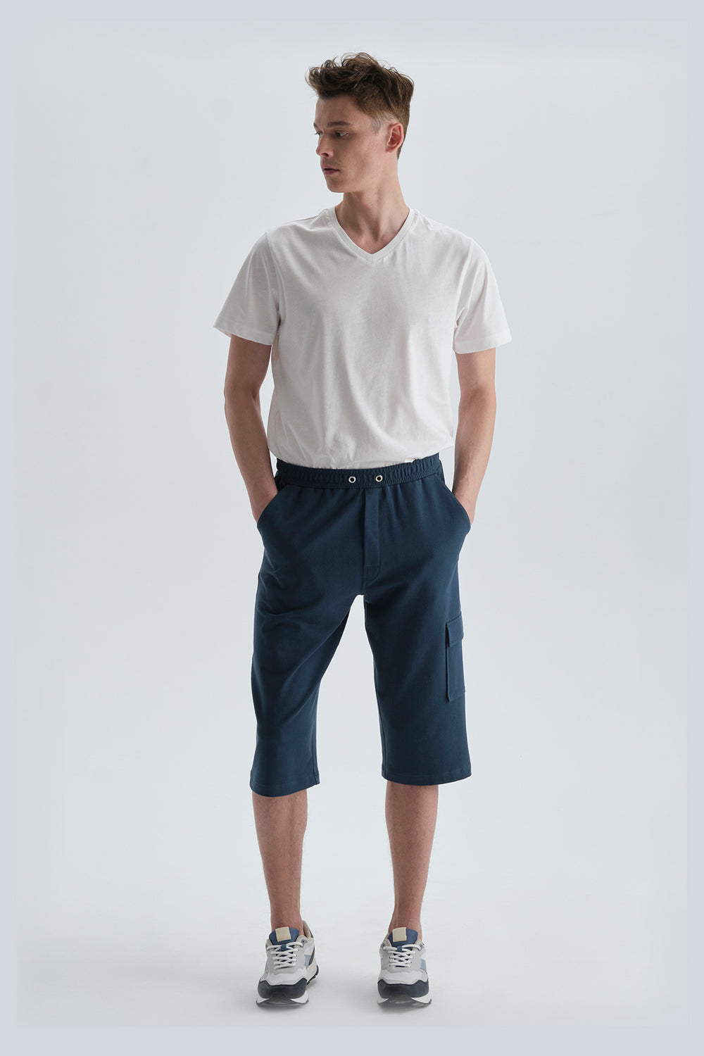 NAVY SHORT