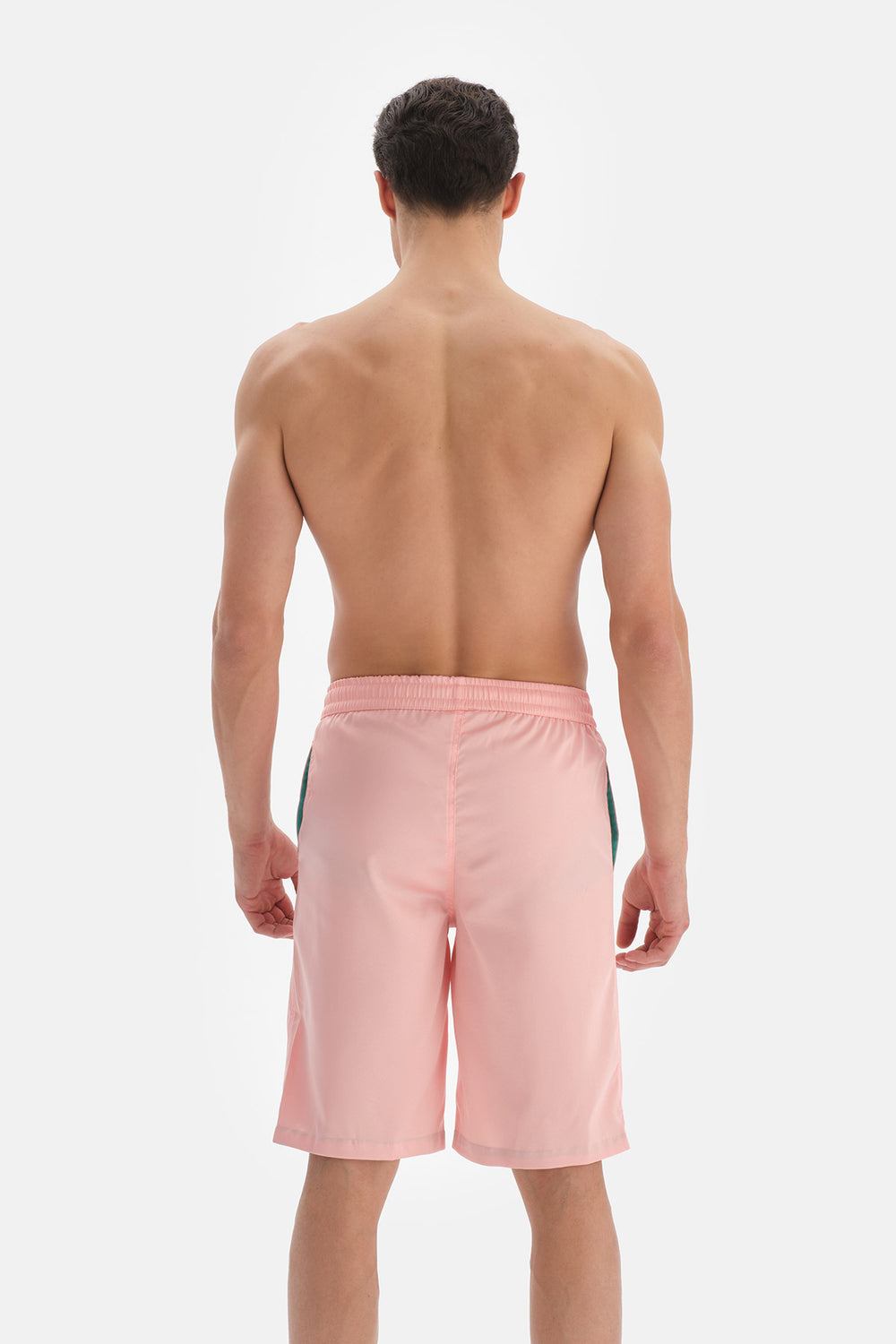 SALMON SHORT