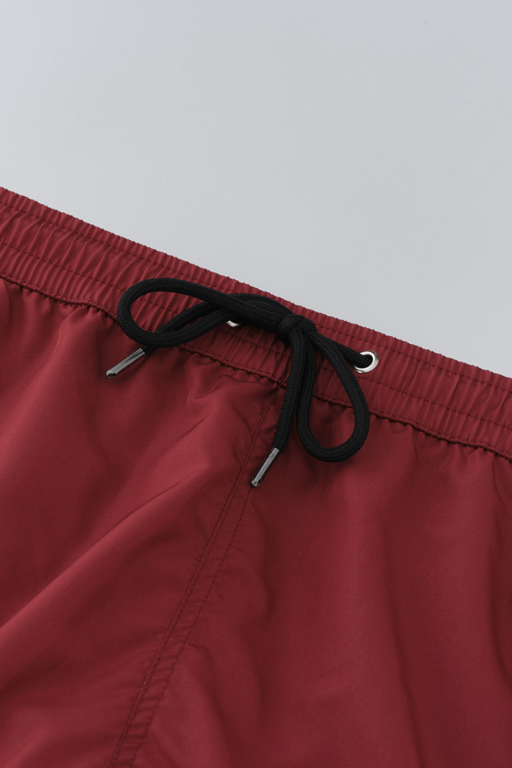 Bordo Micro Orta Düz Deniz Şortu