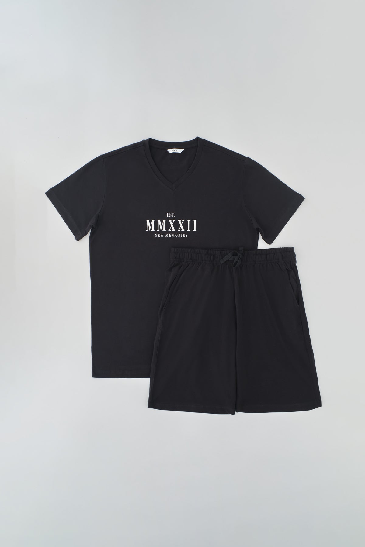 BLACK SHORTS SET