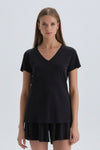 BLACK T-SHIRT