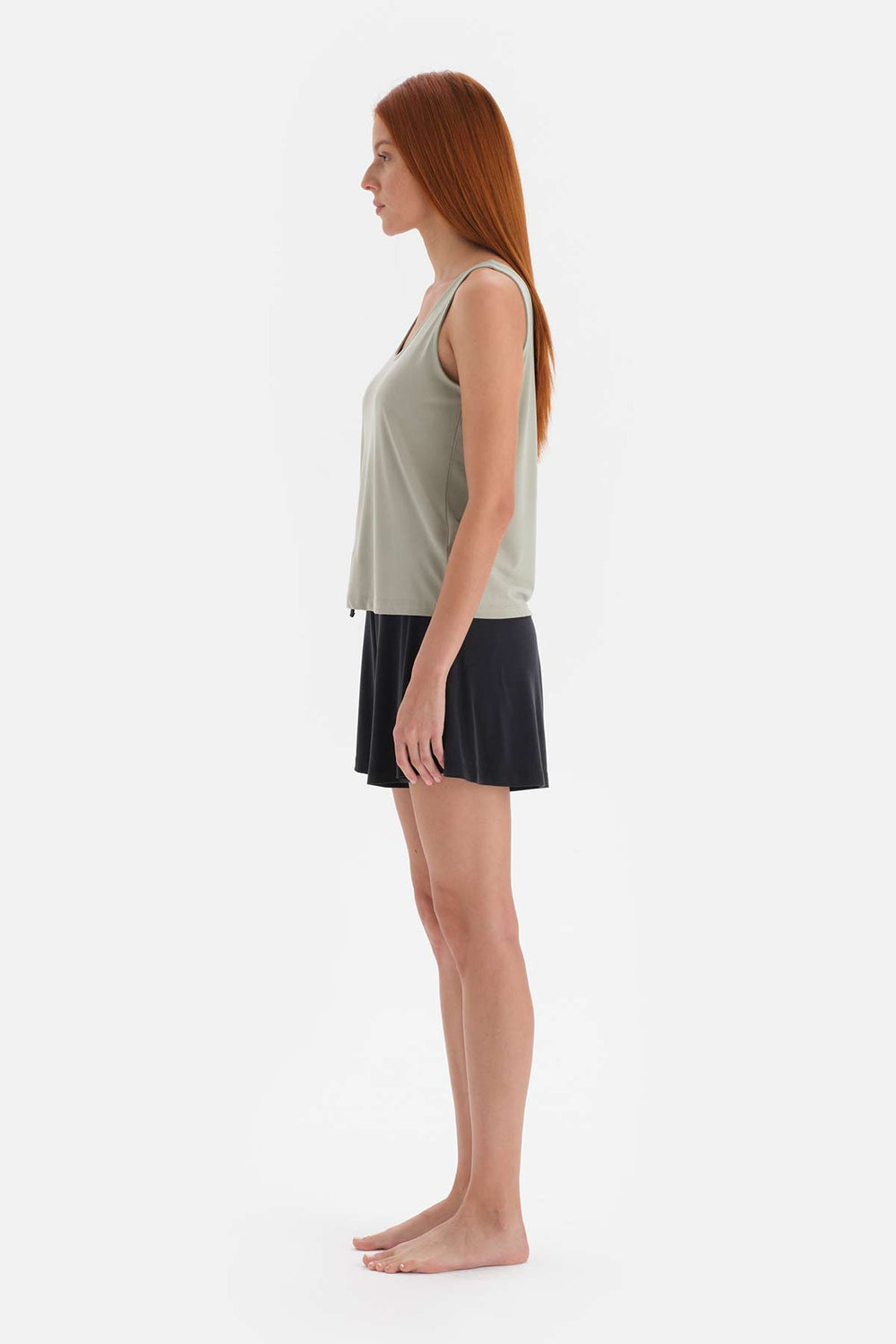 LIGHT GREEEN TANKTOP