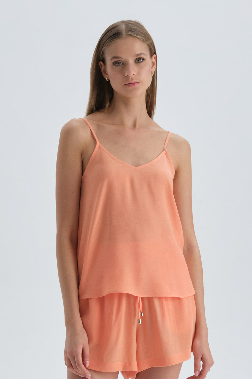 ORANGE TANKTOP
