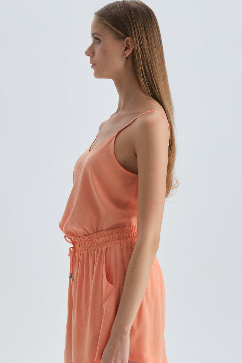 ORANGE TANKTOP