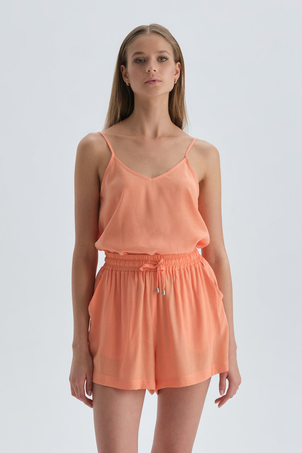 ORANGE TANKTOP