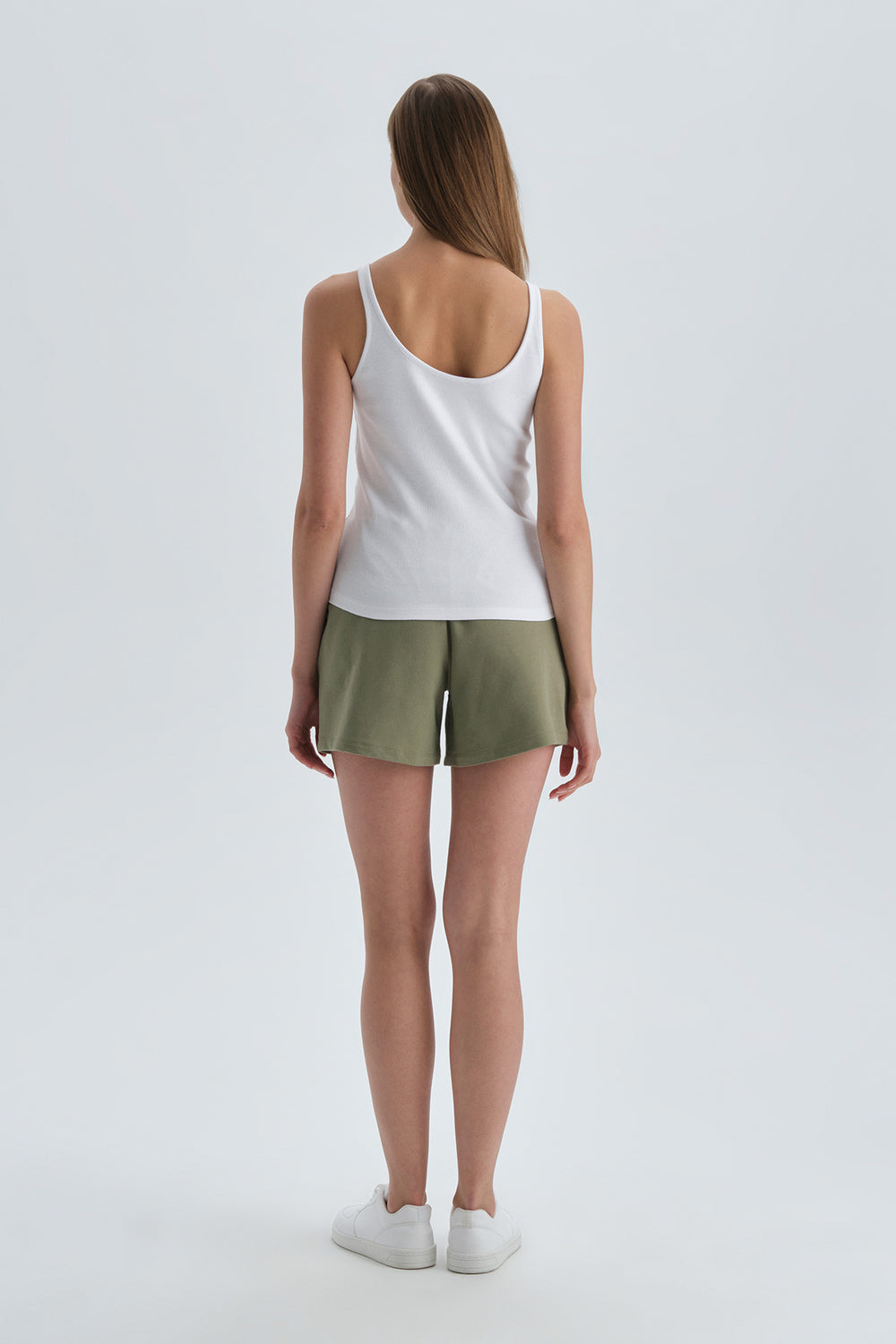 WHITE TANKTOP
