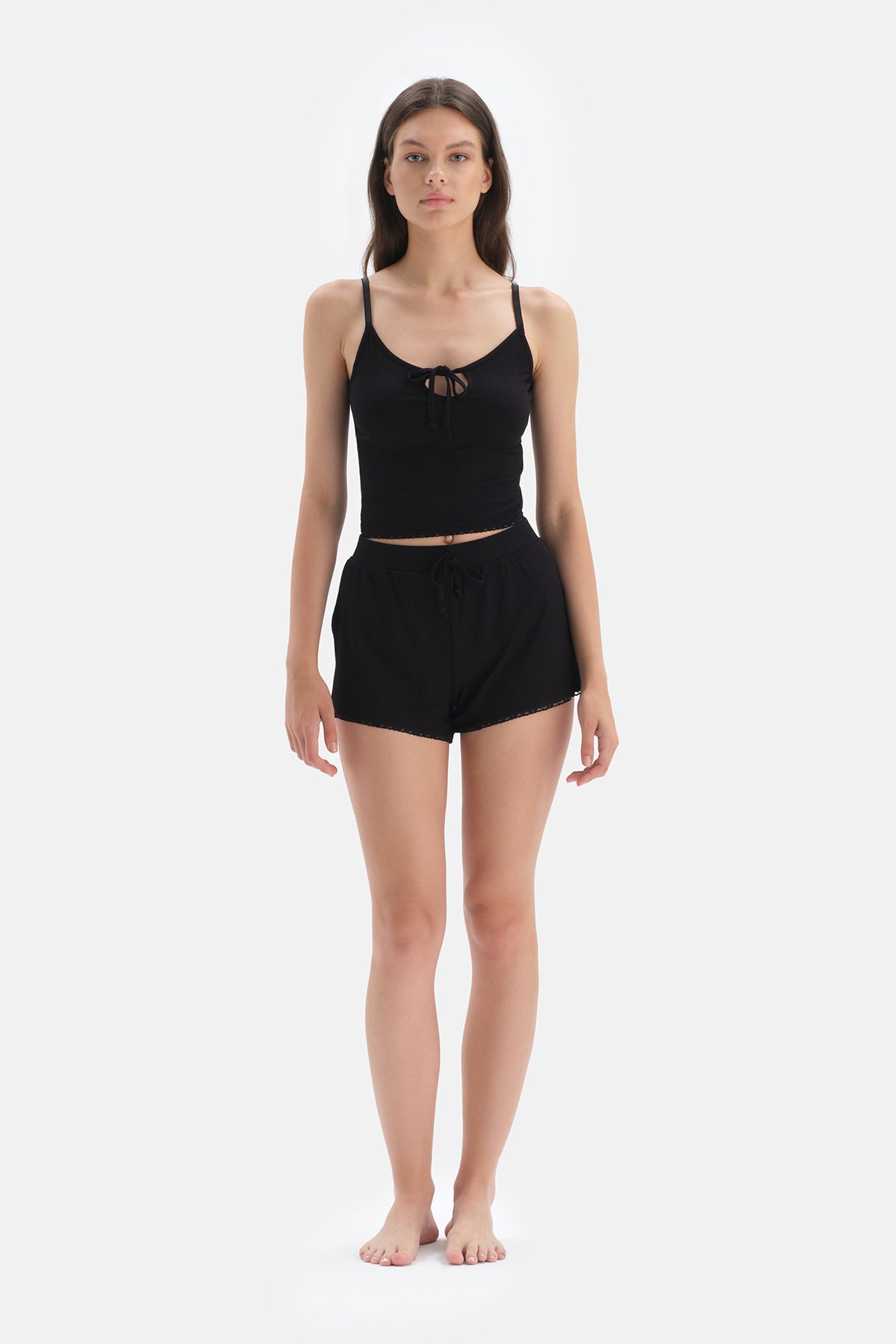 BLACK TANKTOP