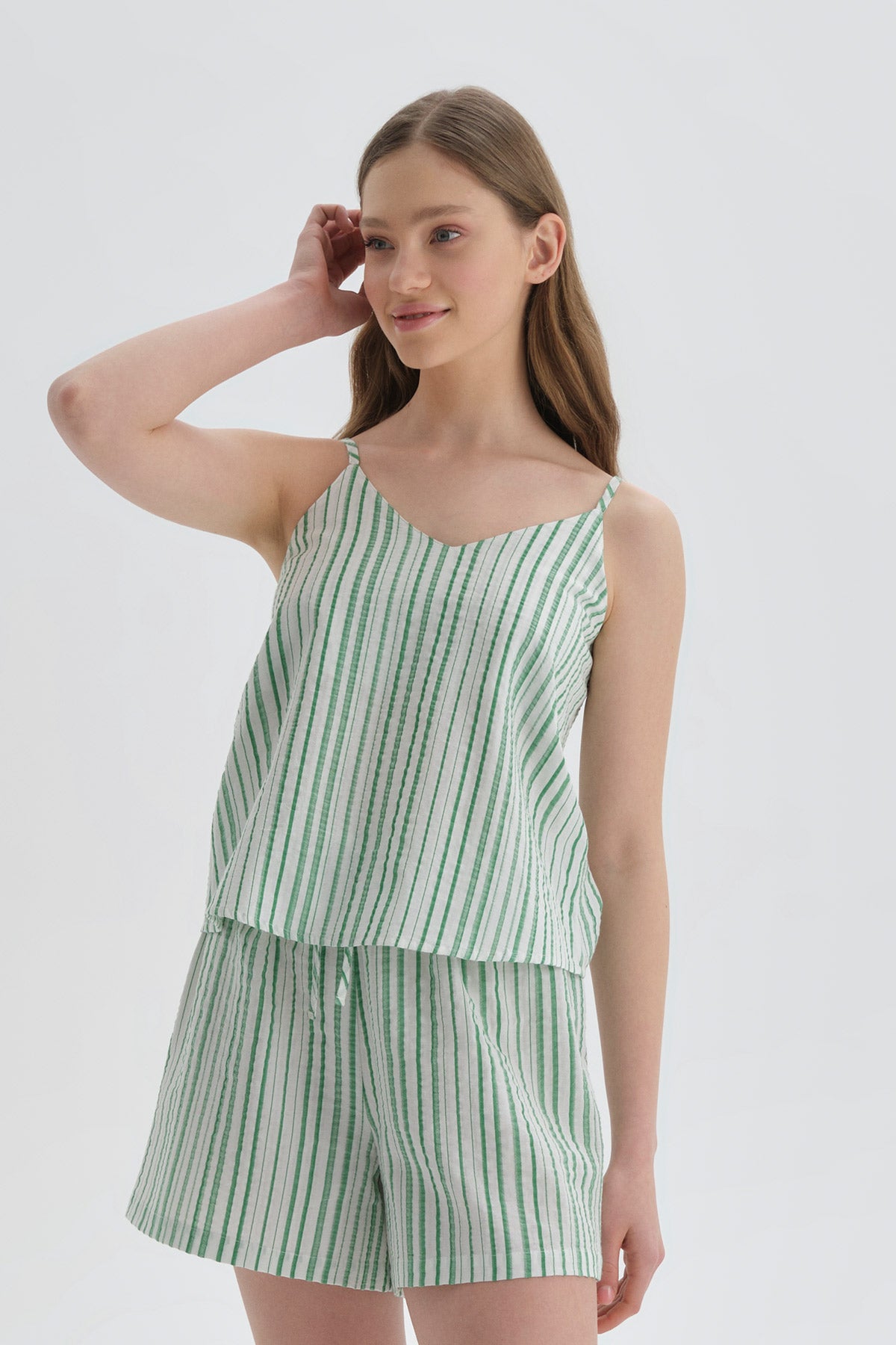 GREEN TANKTOP