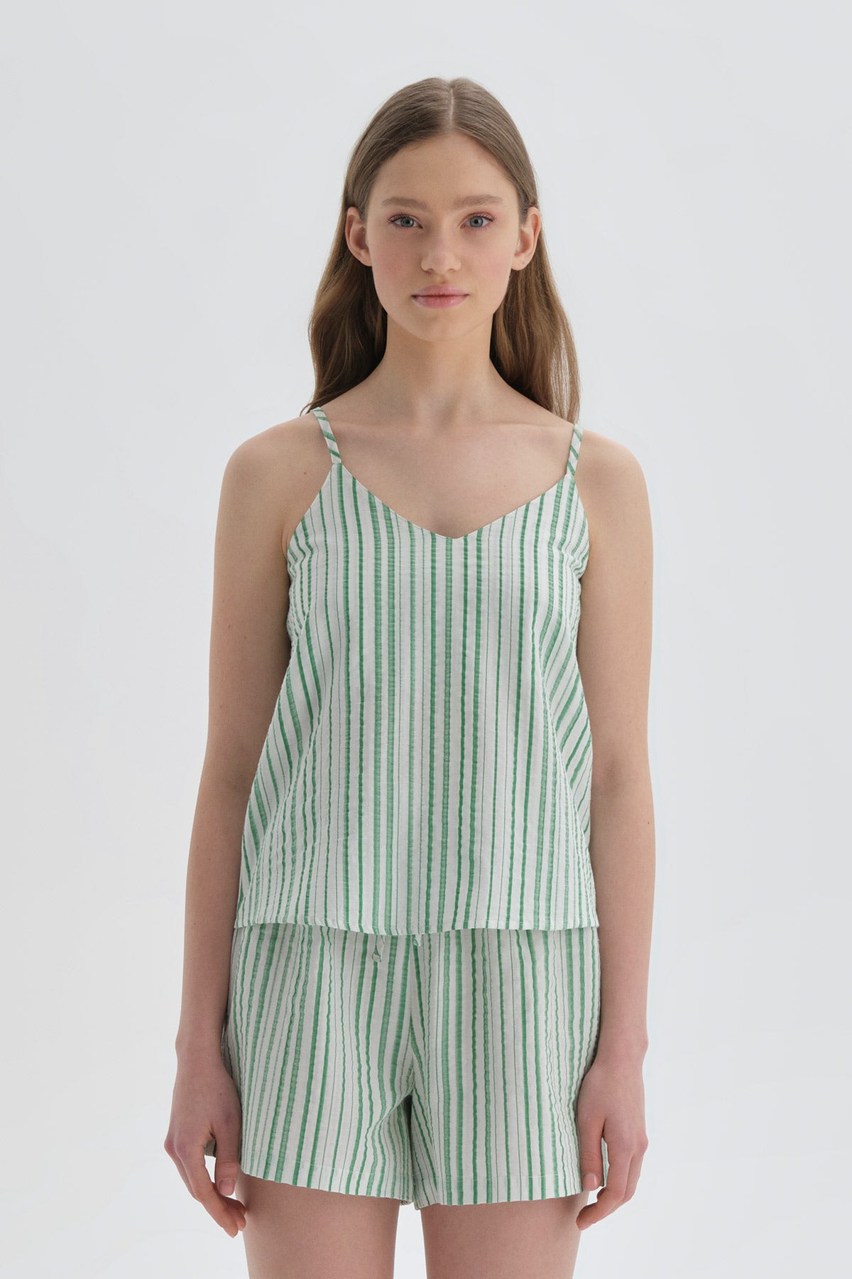 GREEN TANKTOP
