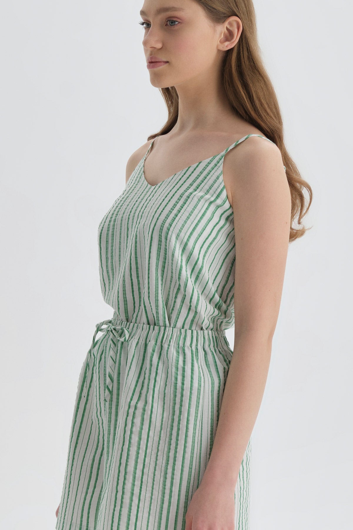 GREEN TANKTOP
