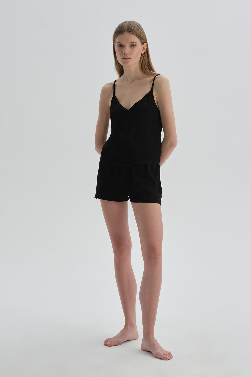BLACK TANKTOP