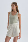 ECRU SHORT