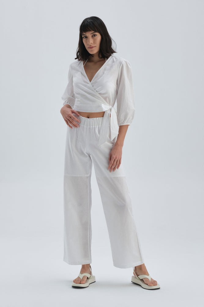 WHITE TROUSERS