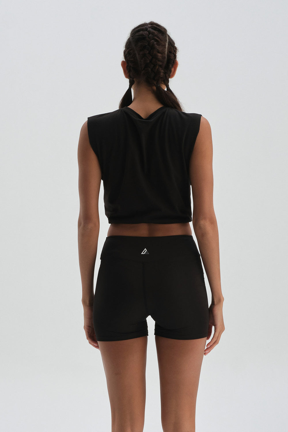 BLACK LEGGINGS