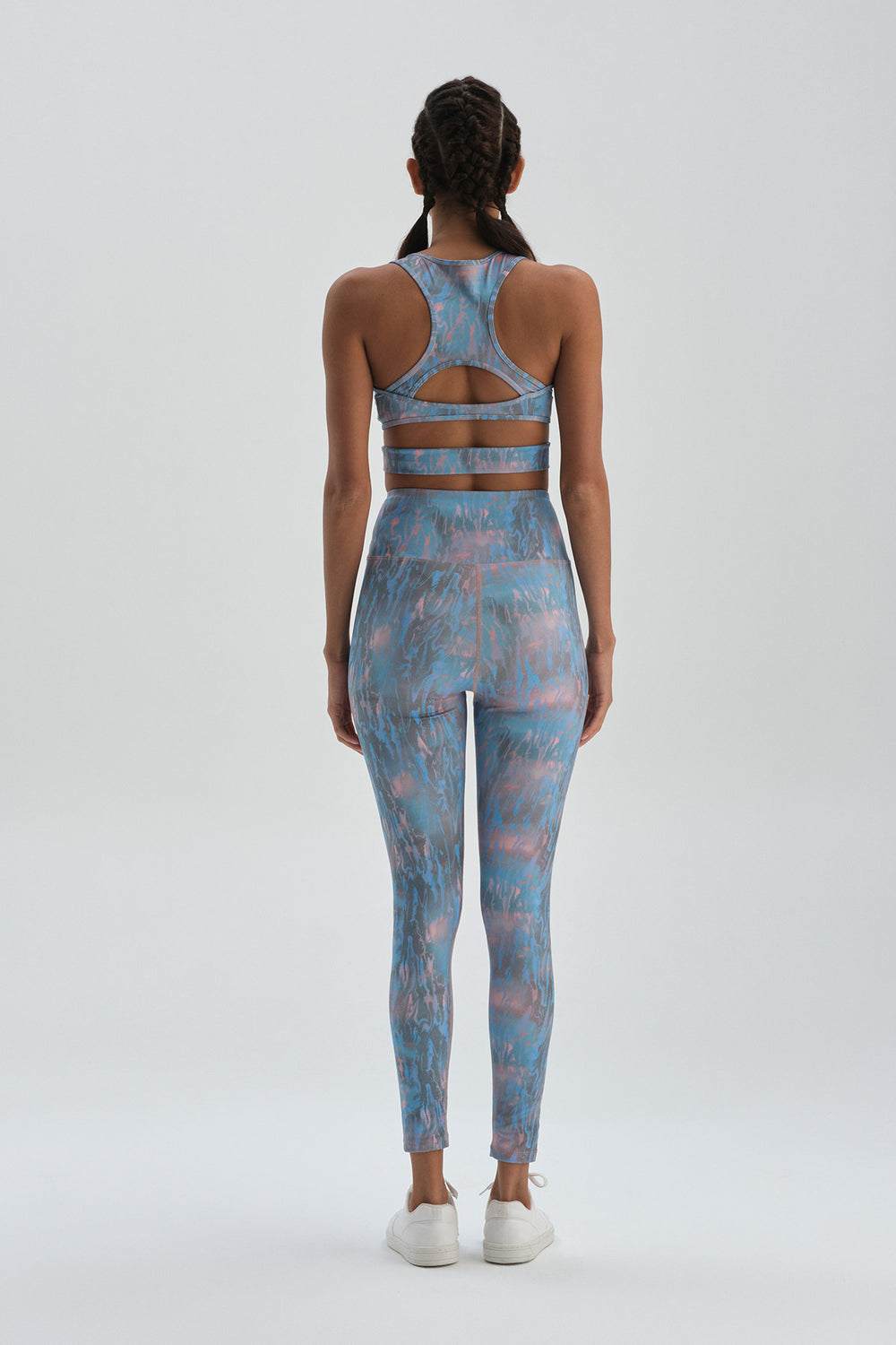BLUE LEGGINGS