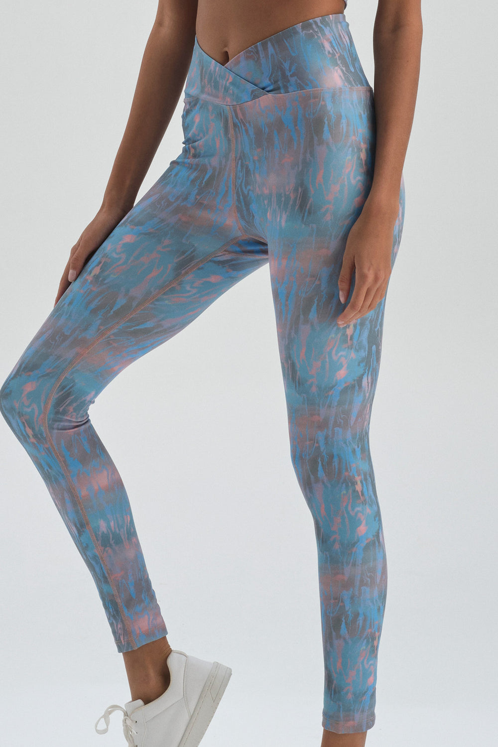 BLUE LEGGINGS