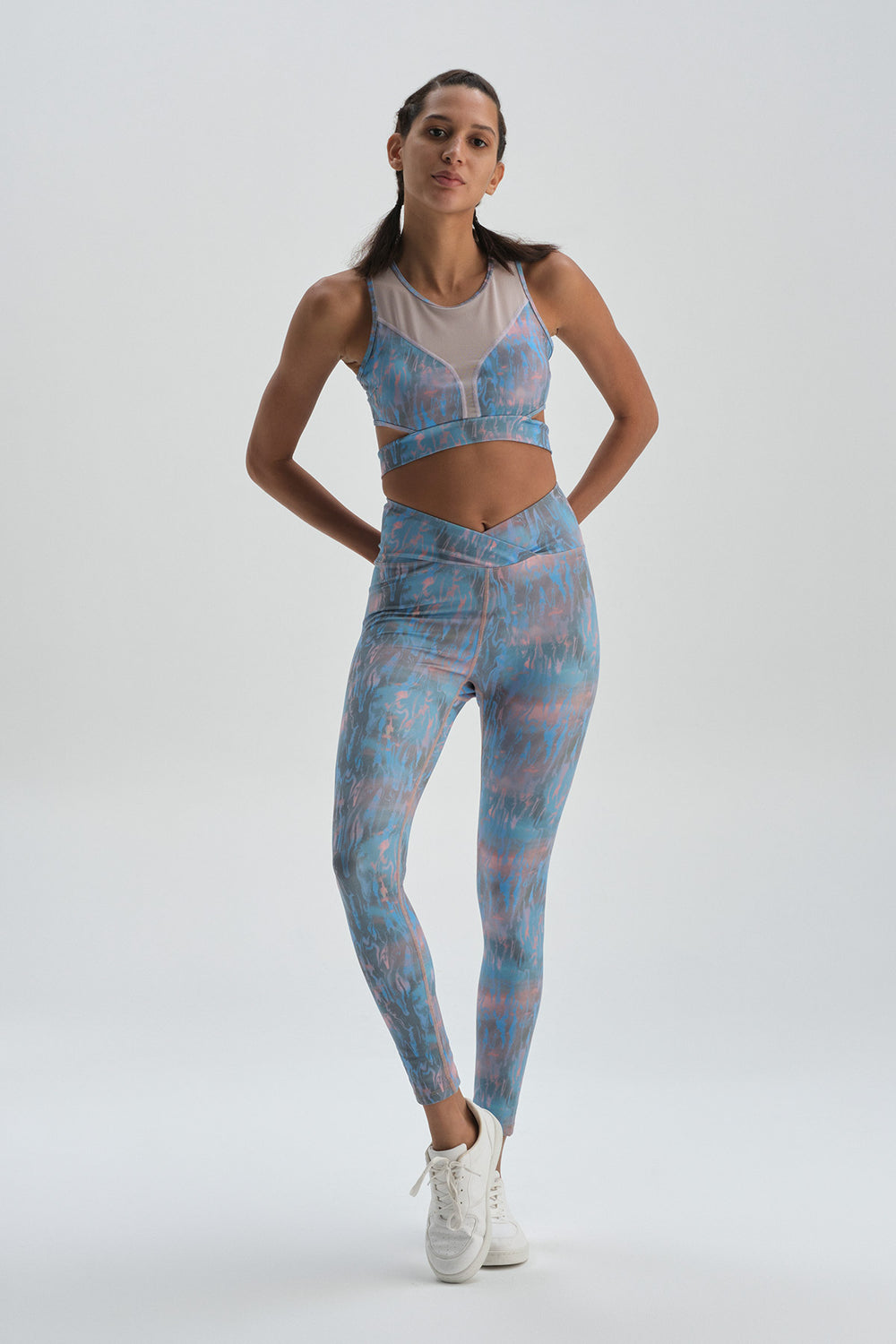 BLUE LEGGINGS