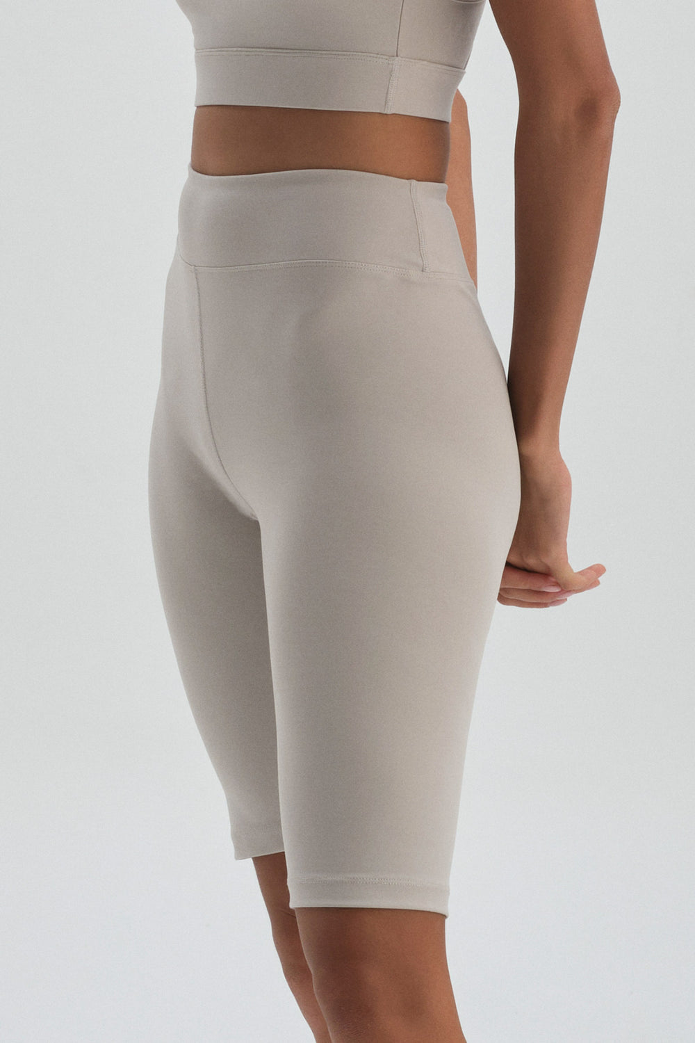 GREY LEGGINGS
