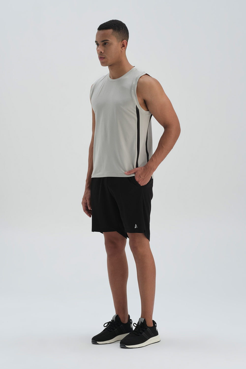 BLACK SHORT