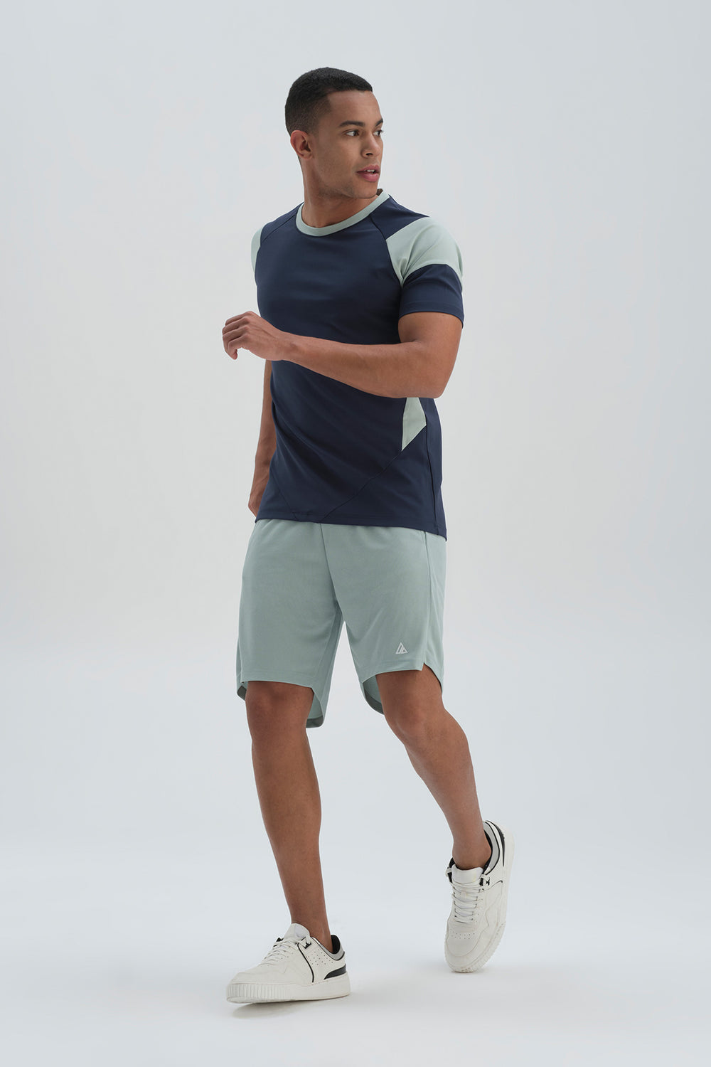GREEN SHORT