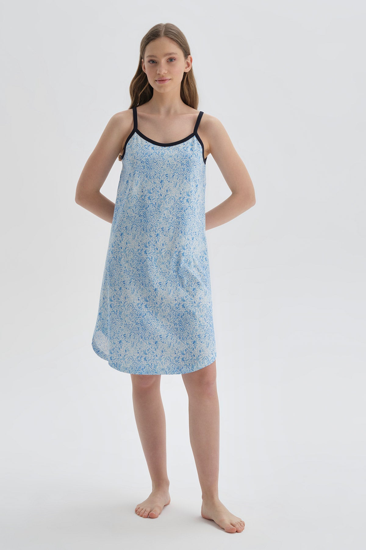 LIGHT BLUE NIGHTIE