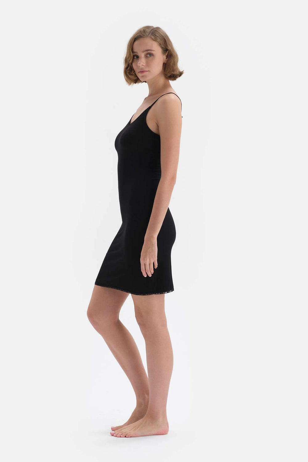 BLACK NIGHTIE