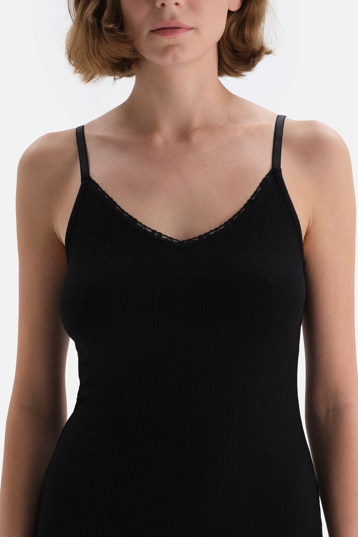BLACK NIGHTIE