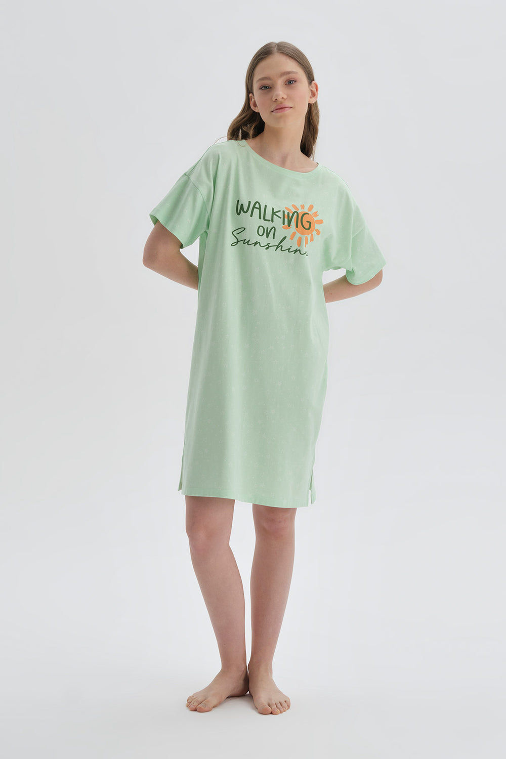 GREEN NIGHTIE