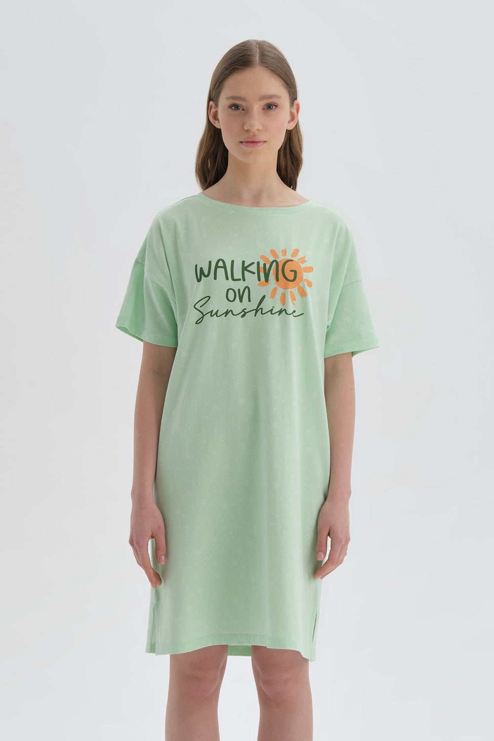 GREEN NIGHTIE