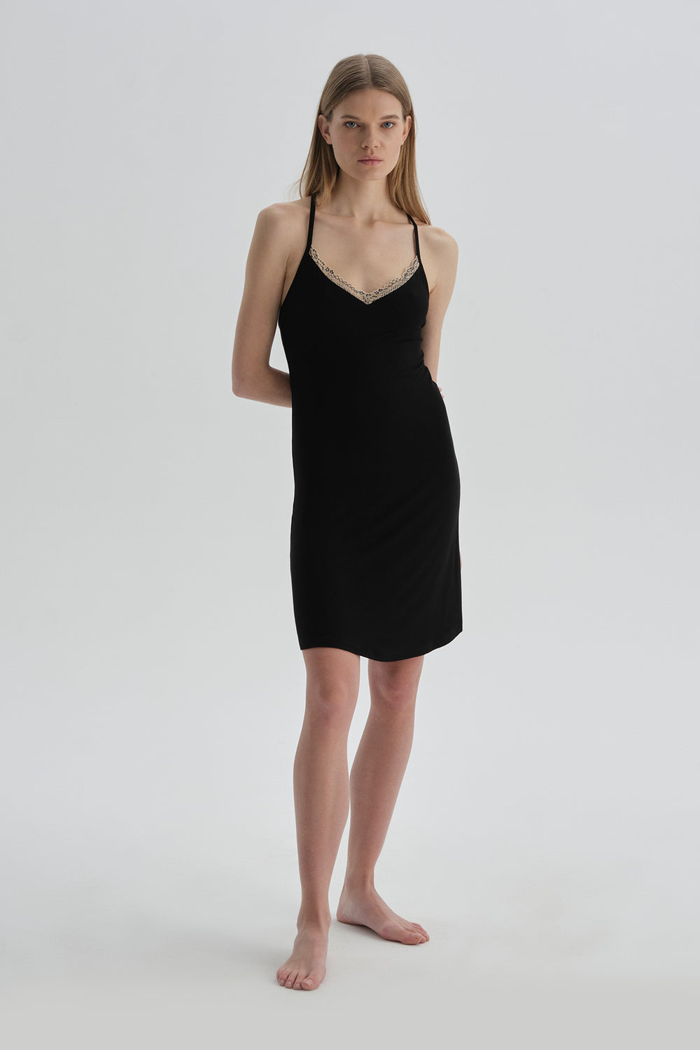 BLACK NIGHTIE