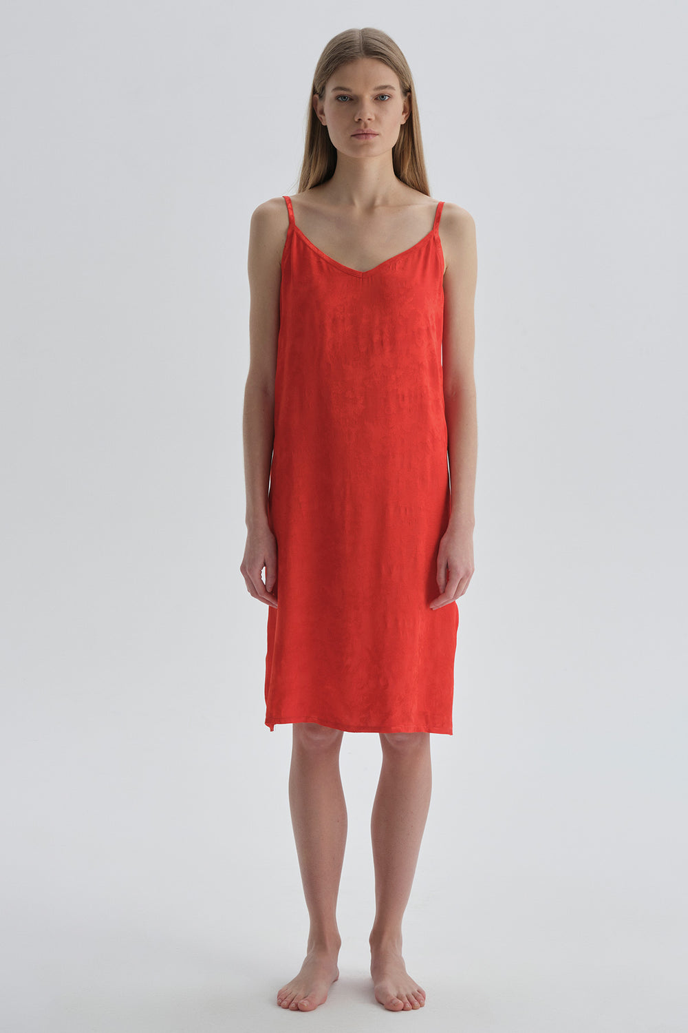RED NIGHTIE