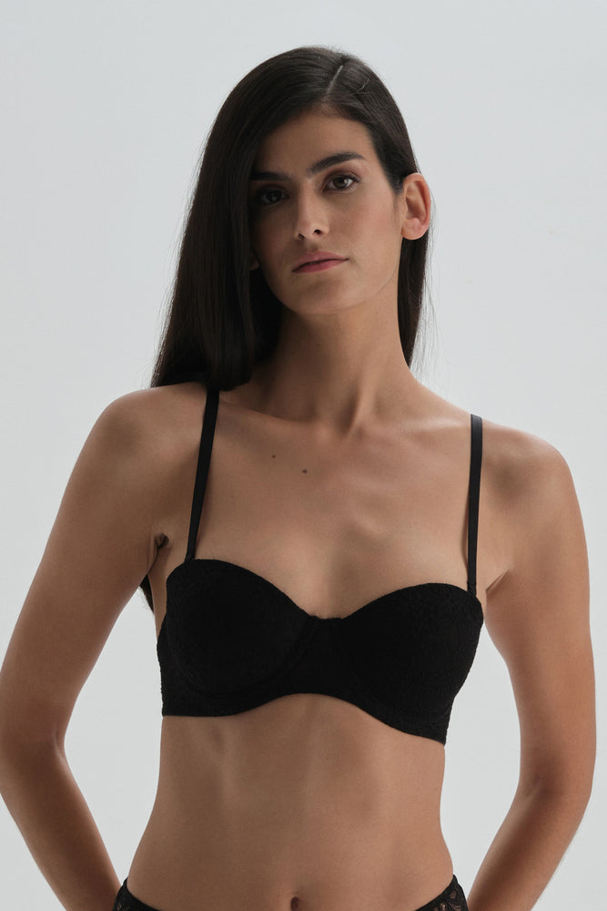 BLACK BRA