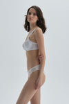 Ekru Dantel Detaylı Slip