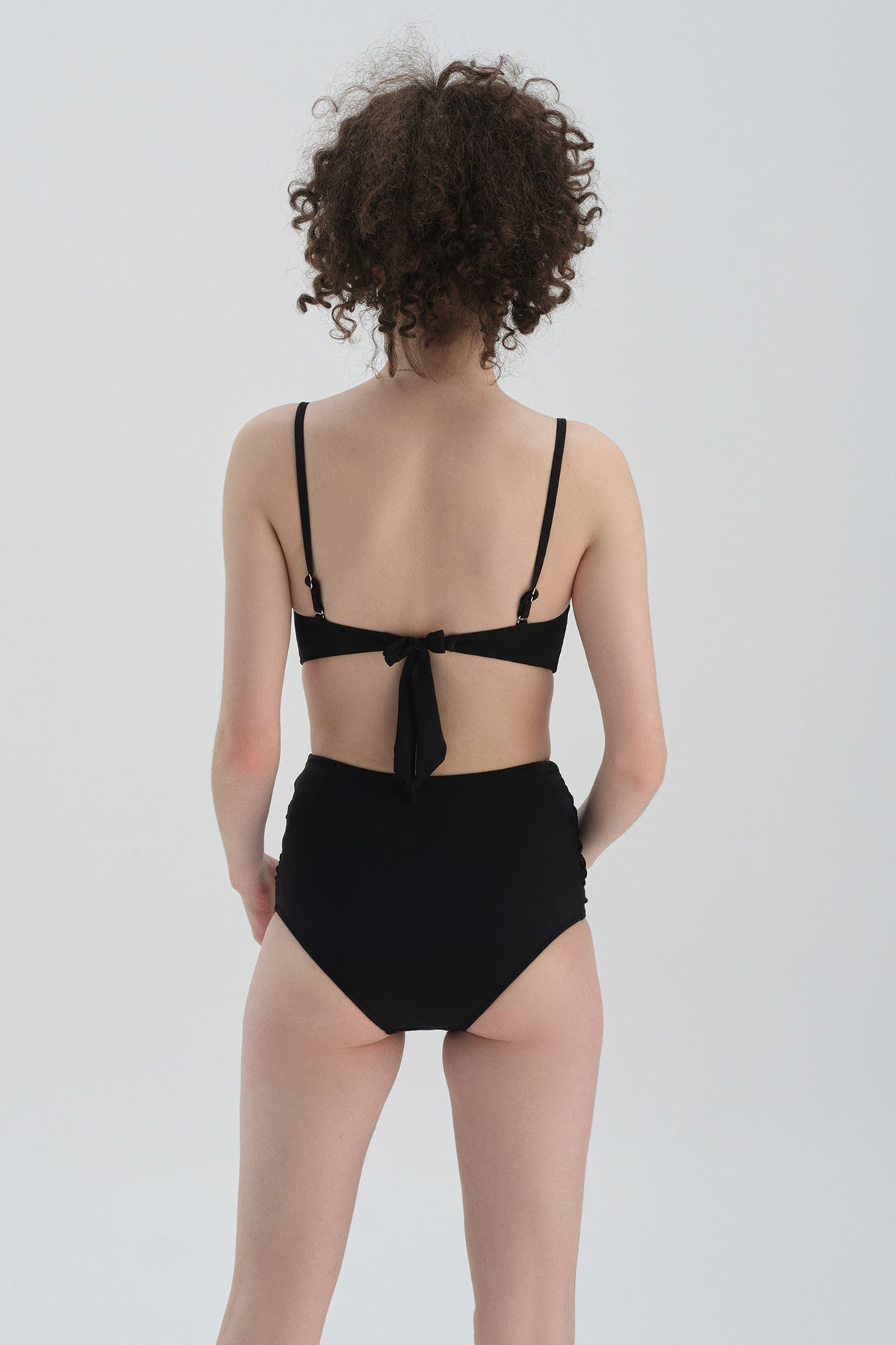 BLACK - WHITE BIKINI BOTTOM