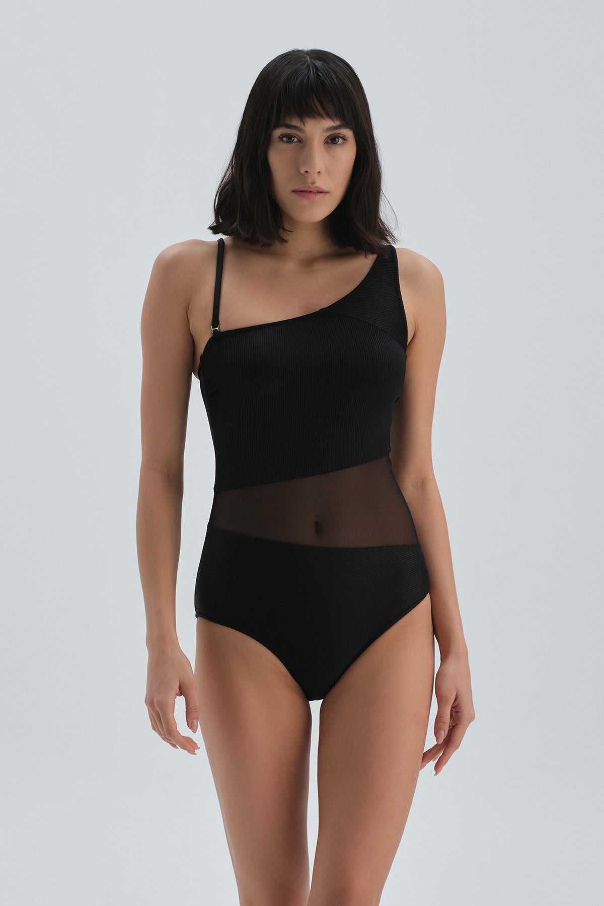BLACK SWIMSUIT