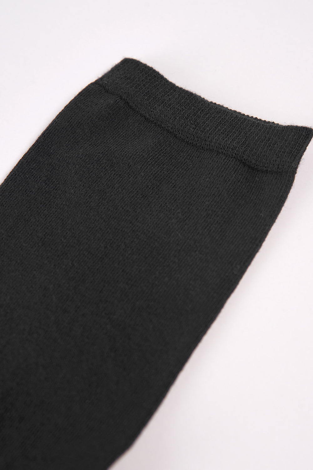 BLACK SOCKS