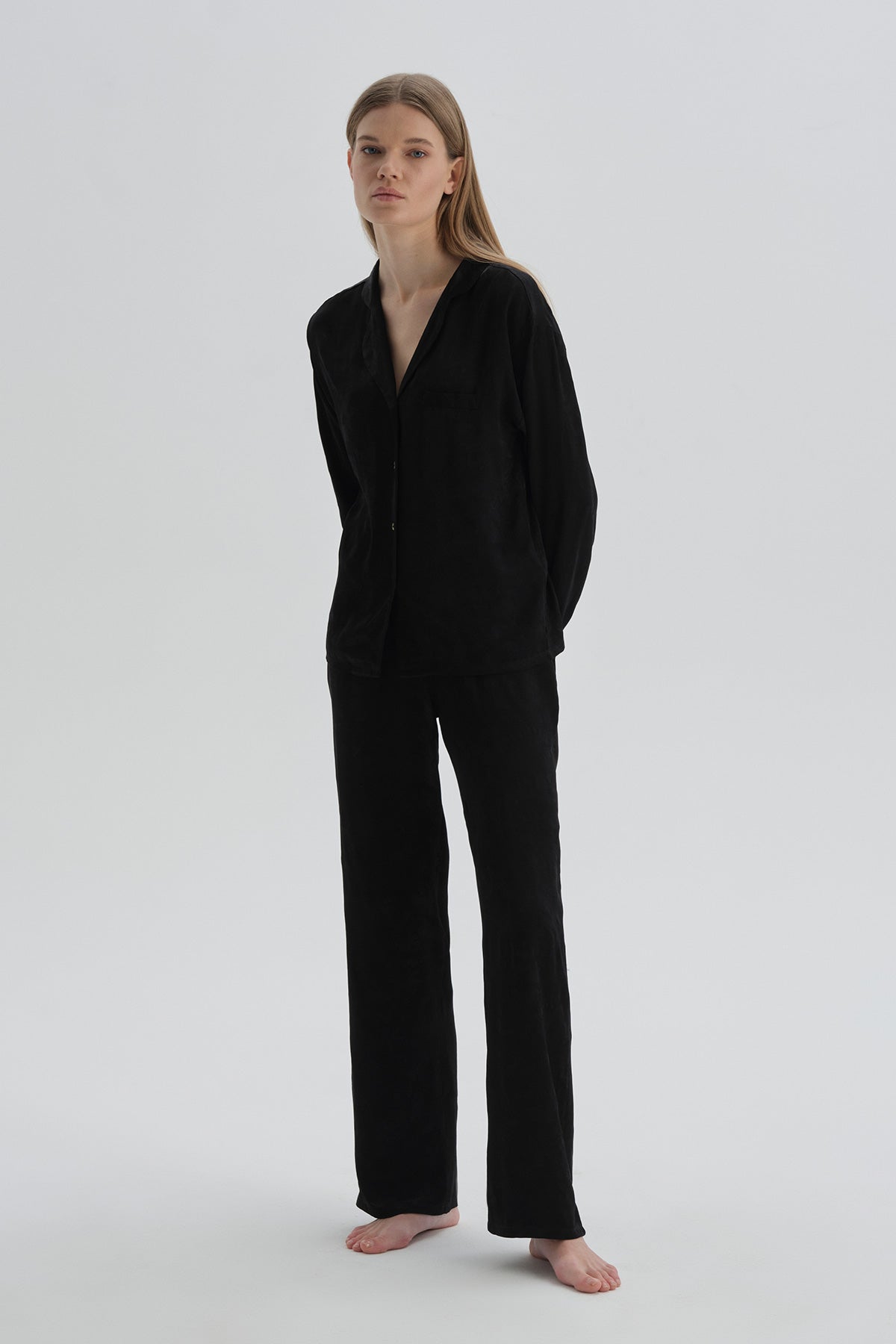 BLACK PYJAMA TOP