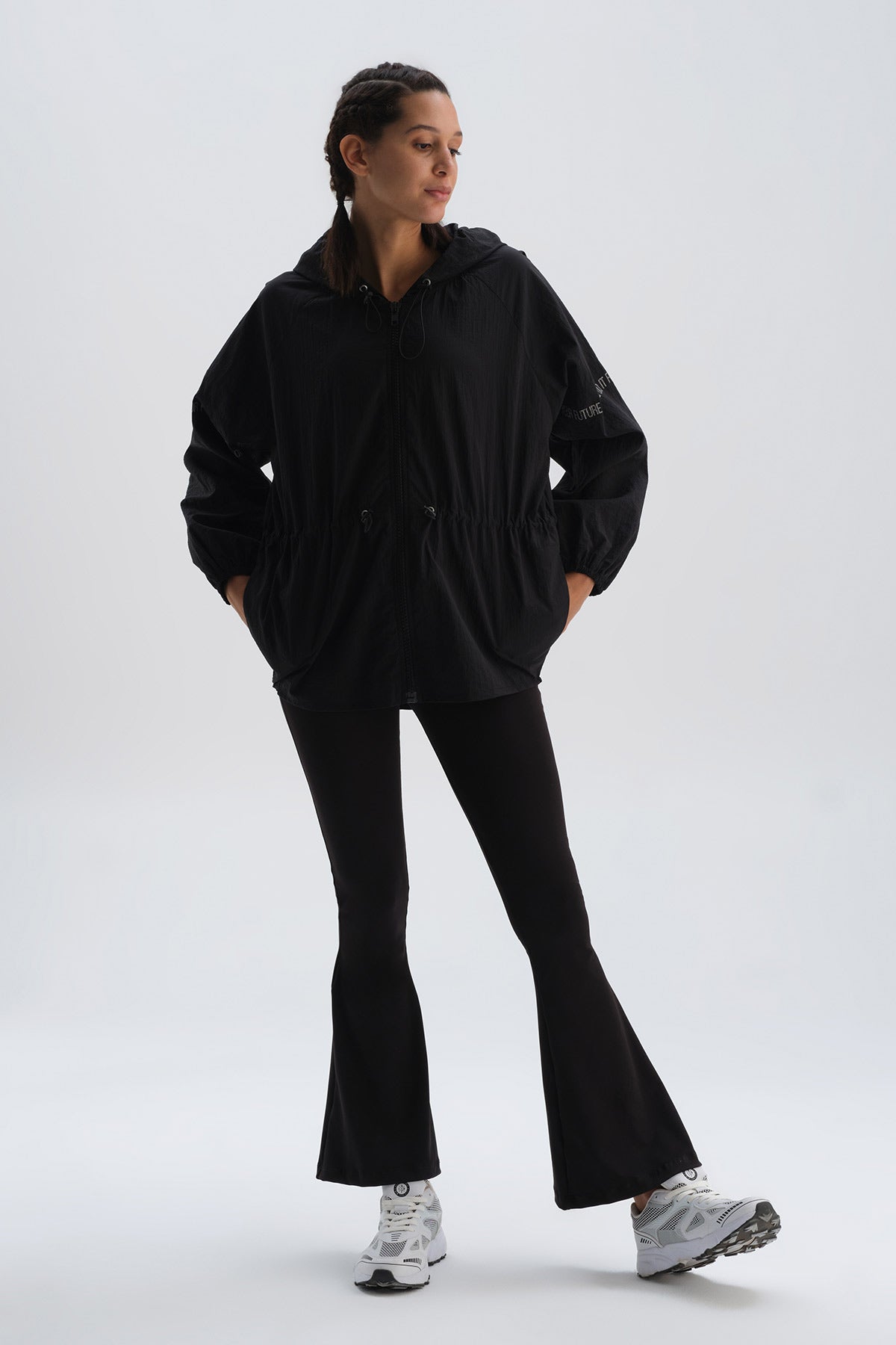 BLACK JACKET